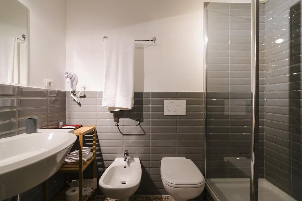 Ca' Monteggia Guest House Milan 2*,