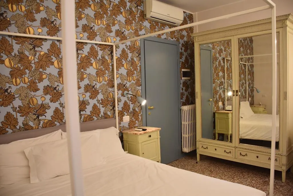 Ca' Monteggia Guest House Milan Italy