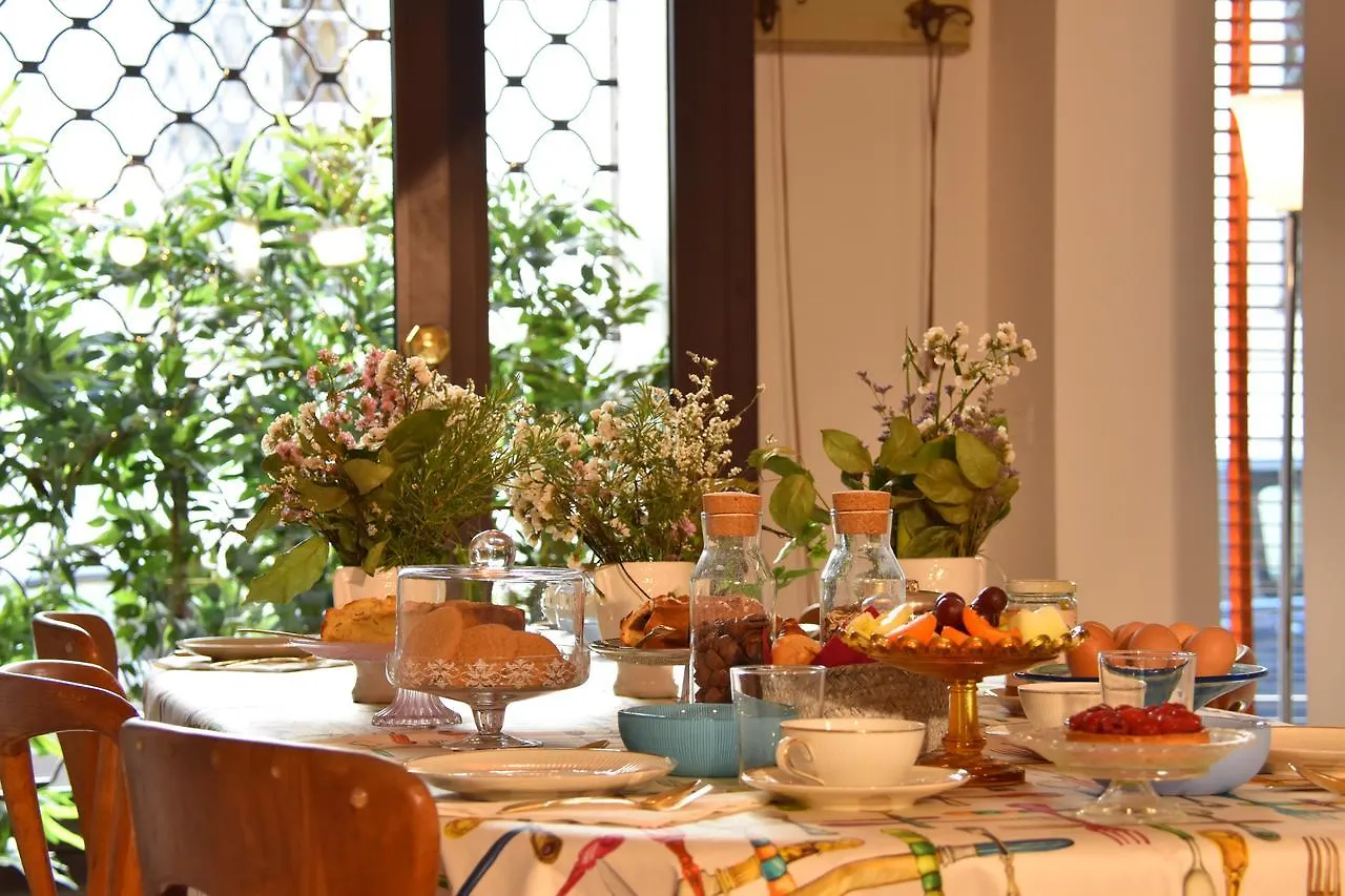 Ca' Monteggia Guest House Milan Italy