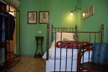 Ca' Monteggia Guest House Milan 2*,  Italy