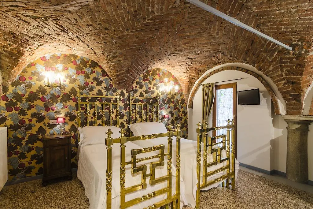 **  Ca' Monteggia Guest House Milano Italien